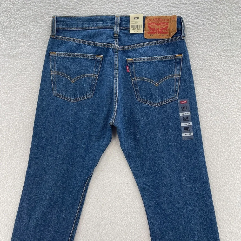 Levis 501 Jeans Mens 30x30 Blue Original Button Fly Medium Wash Cowboy Minimal
